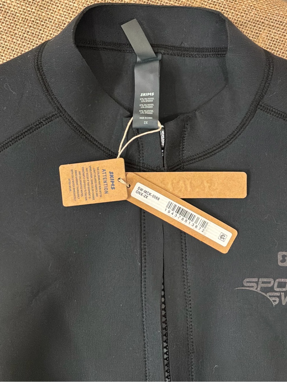 SKIMS Sport Swim Front zipper closure Onyx - Picture 5 of 5